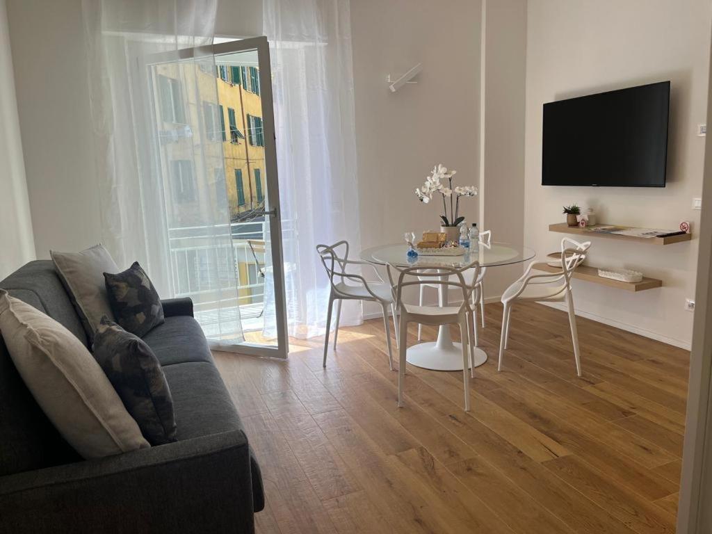 Central Suite Cinque Terre - Riomaggiore E Manarola Специя Екстериор снимка